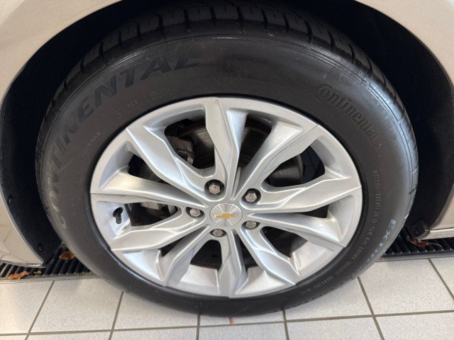 Used 2025 Chevrolet Malibu LT FWD image 12