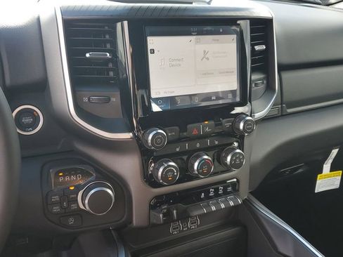 New 2026 RAM 1500 4x4 Crew Cab image 24