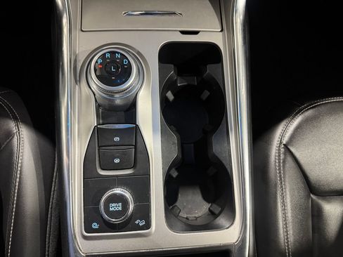 Used 2022 Ford Explorer XLT AWD/4WD image 36