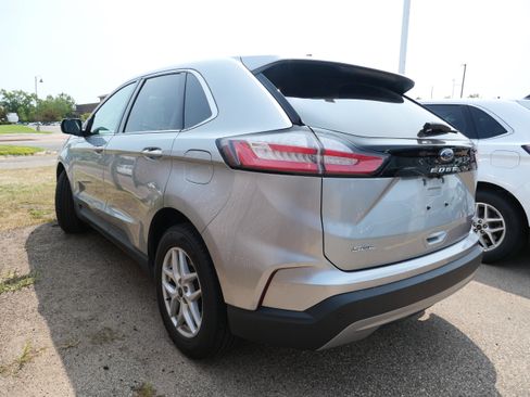 Used 2024 Ford Edge SEL AWD/4WD image 4