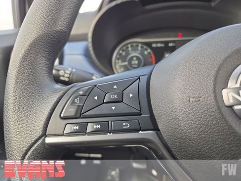 Used 2023 Nissan Versa SV image 14