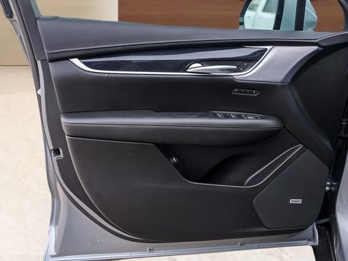 Certified 2024 Cadillac XT5 Premium Luxury AWD/4WD image 27