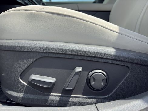Used 2025 Hyundai Sonata SEL FWD image 10