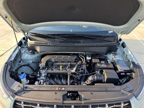 New 2025 Hyundai Venue Limited image 31