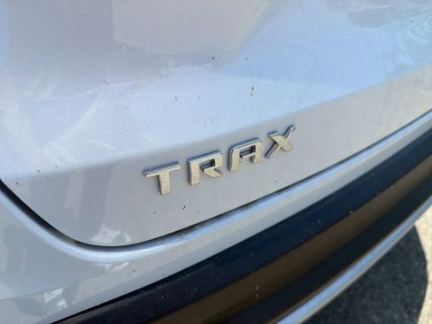 New 2026 Chevrolet Trax LT w/ LT Convenience Package FWD image 20