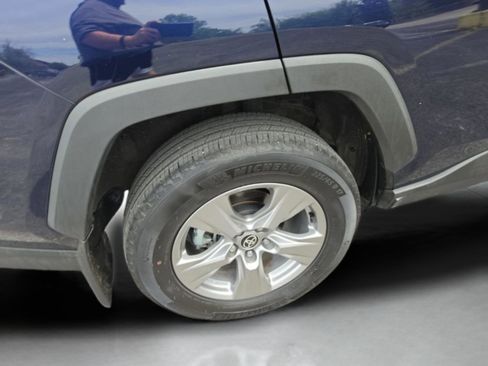 Used 2025 Toyota RAV4 XLE w/ Convenience Package image 14