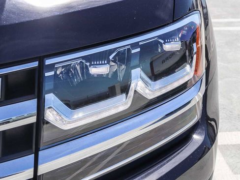 Used 2018 Volkswagen Atlas SEL Premium image 9