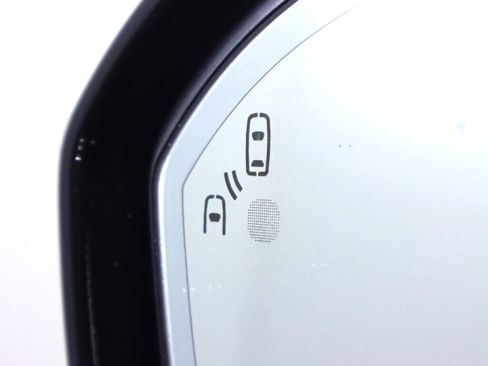 Used 2017 Ford Fusion Platinum image 31