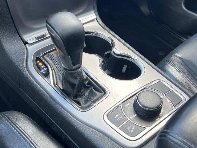 Used 2021 Jeep Grand Cherokee Limited w/ Sun & Sound Group AWD/4WD image 25