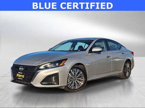 Used 2023 Nissan Altima 2.5 SV image 1