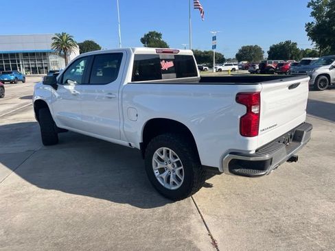 Used 2025 Chevrolet Silverado 1500 LT AWD/4WD image 5