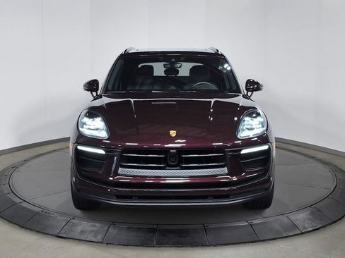 Certified 2025 Porsche Macan image 10