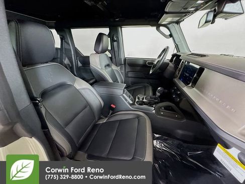 New 2026 Ford Bronco Outer Banks w/ Sasquatch Package image 29