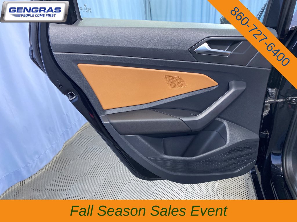 Used 2024 Volkswagen Jetta SEL FWD image 24