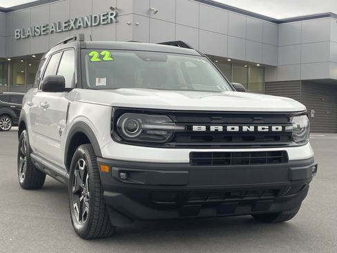 Used 2022 Ford Bronco Sport Outer Banks w/ Tech Package image 1