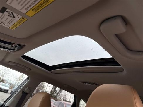 Used 2024 Kia Seltos EX image 16