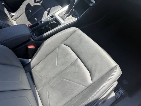 Used 2020 Audi Q3 2.0T Premium AWD/4WD image 28