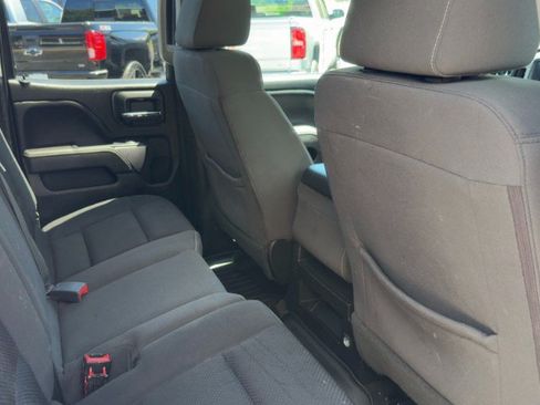 Used 2018 Chevrolet Silverado 1500 LT AWD/4WD image 12