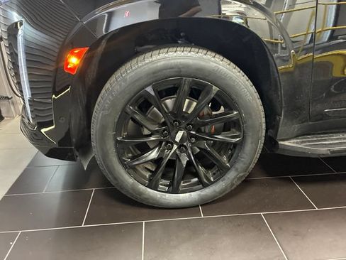 Certified 2021 Cadillac Escalade Sport AWD/4WD image 27