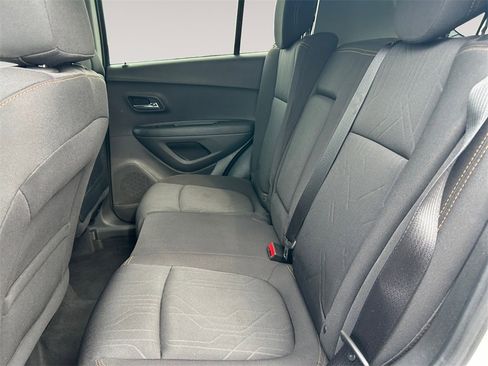 Used 2017 Chevrolet Trax LT image 13