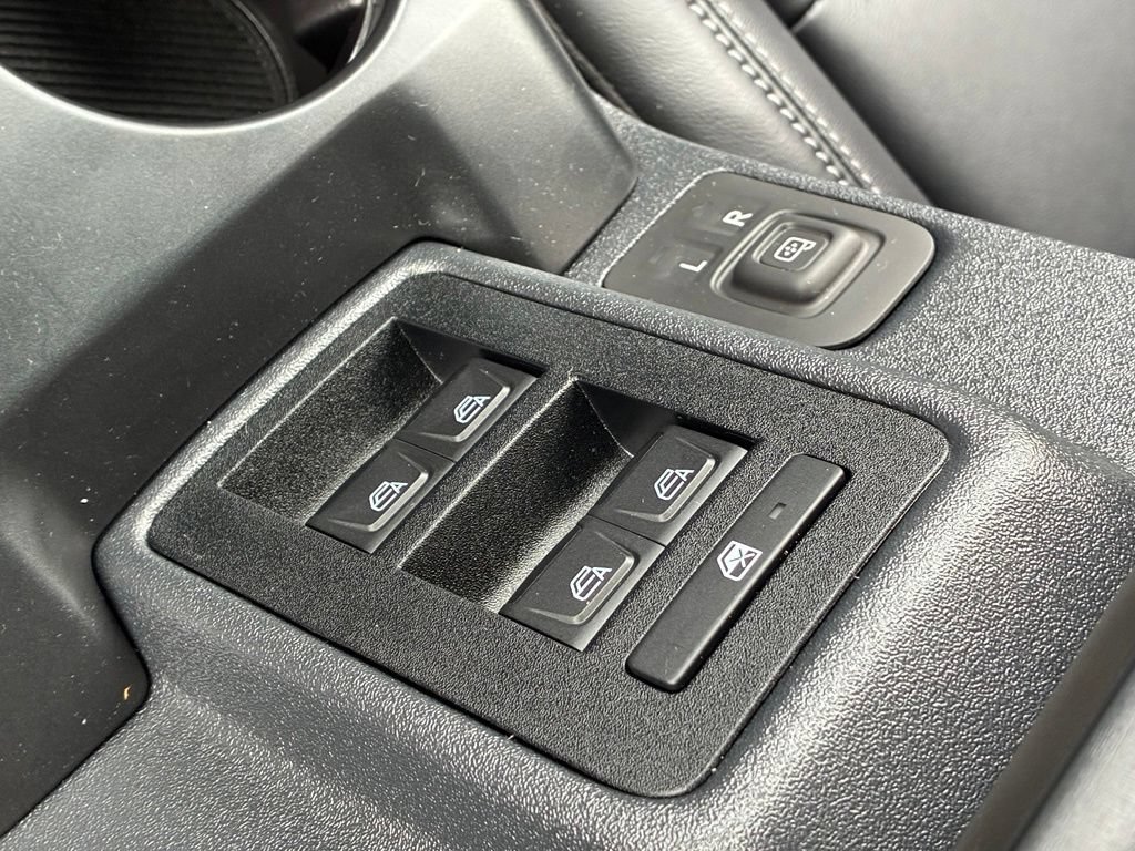 Used 2025 Ford Bronco Outer Banks AWD/4WD image 30
