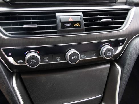 Used 2021 Honda Accord EX-L image 27