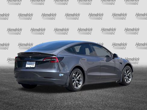 Used 2020 Tesla Model 3 Standard Range RWD image 5