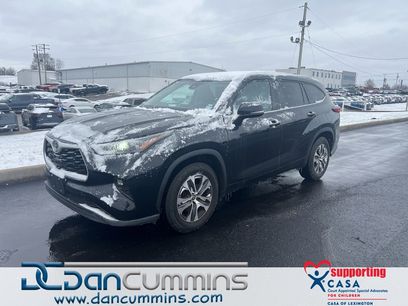 Used 2022 Toyota Highlander XLE