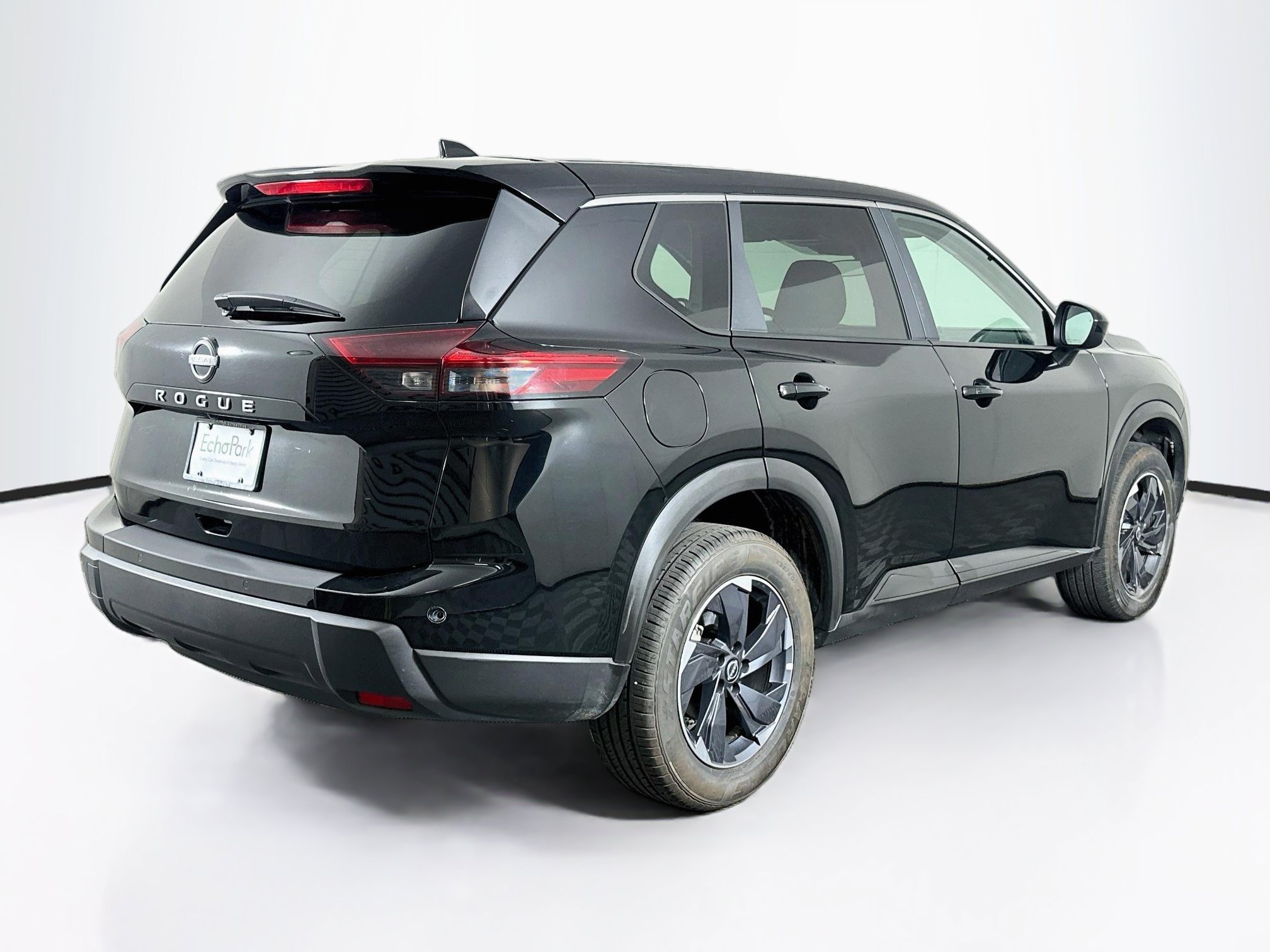 Used 2025 Nissan Rogue SV FWD image 9