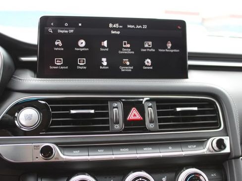 Used 2022 Genesis G70 2.0T RWD image 25
