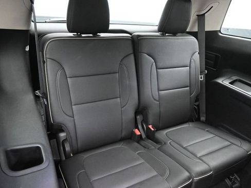 Used 2021 GMC Acadia Denali w/ Denali Technology Package AWD/4WD image 18