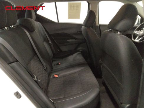 Used 2023 Nissan Kicks SV image 36