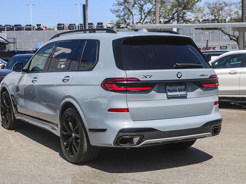 Certified 2024 BMW X7 xDrive40i w/ M Sport Package AWD/4WD image 4