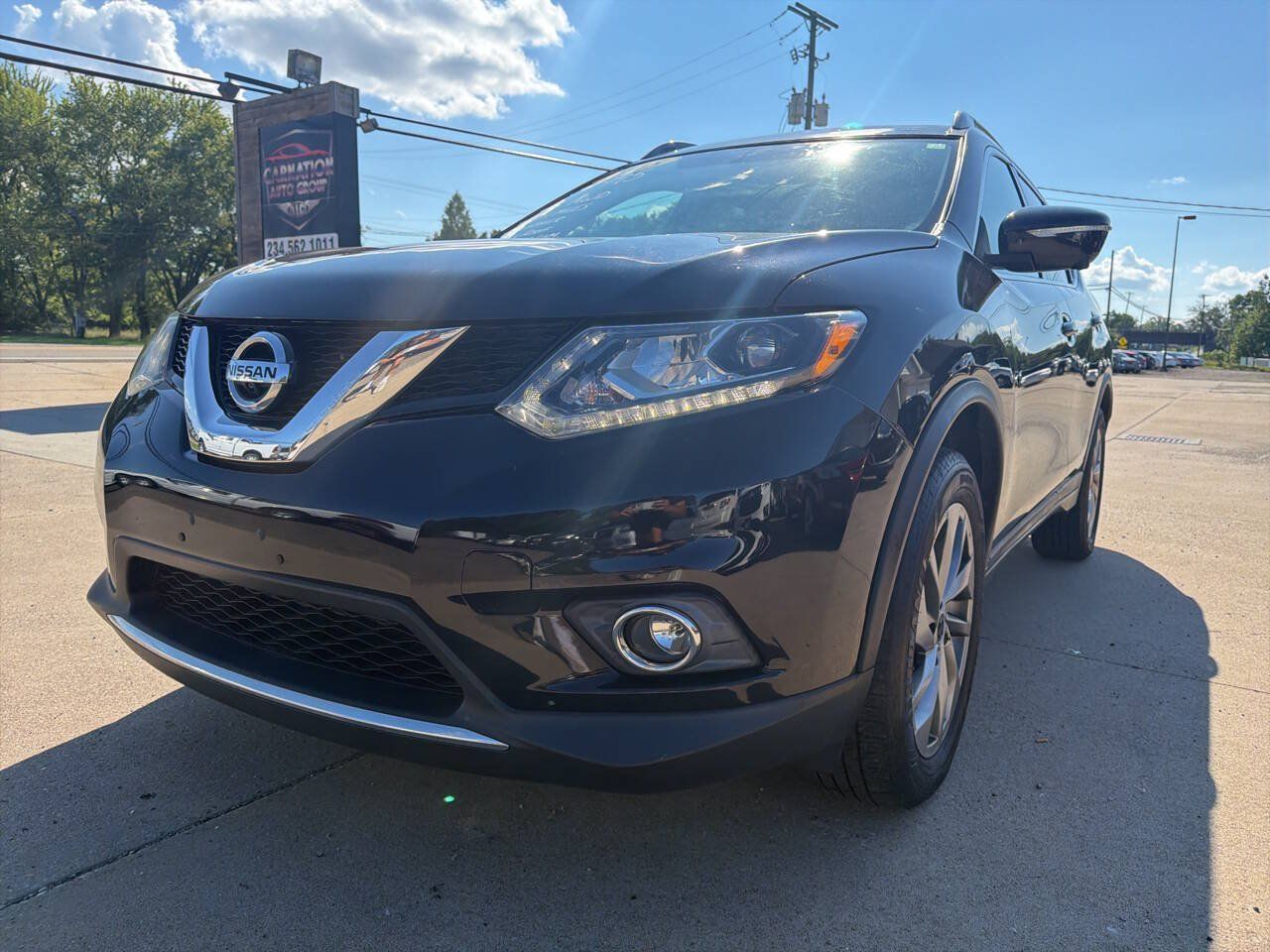 Used 2015 Nissan Rogue SL w/ SL Premium Package AWD/4WD image 1