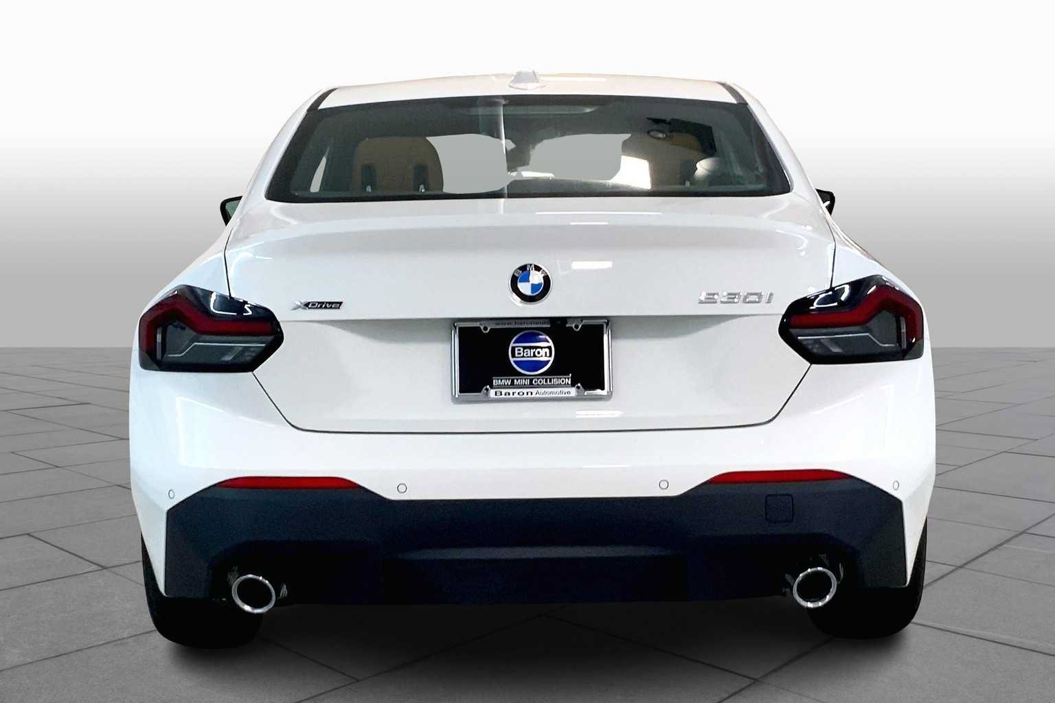 Used 2025 BMW 230i xDrive Coupe w/ Premium Package AWD/4WD image 4