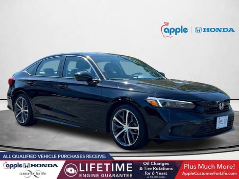Used 2024 Honda Civic Touring image 1