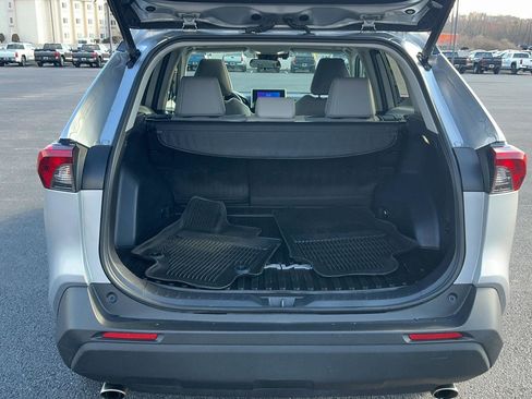 Used 2023 Toyota RAV4 XLE Premium image 33