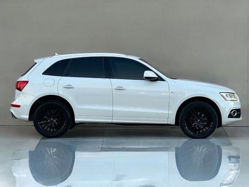 Used 2017 Audi Q5 2.0T Premium Plus w/ Technology Package image 6