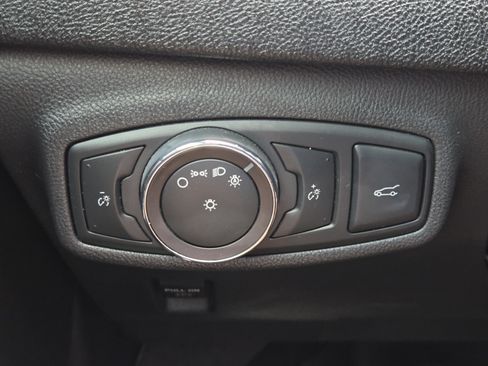 Used 2017 Lincoln MKC Premiere FWD image 19