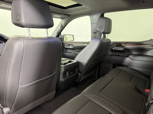 Used 2024 Chevrolet Silverado 1500 LT Trail Boss w/ LT Trail Boss Premium Package image 22