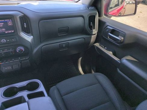 Used 2025 Chevrolet Silverado 1500 Custom Trail Boss w/ Dark Appearance Package AWD/4WD image 19