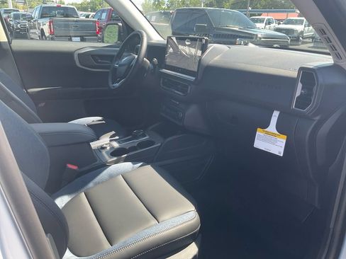 New 2026 Ford Bronco Sport Outer Banks w/ Outer Banks Tech Package+ AWD/4WD image 11