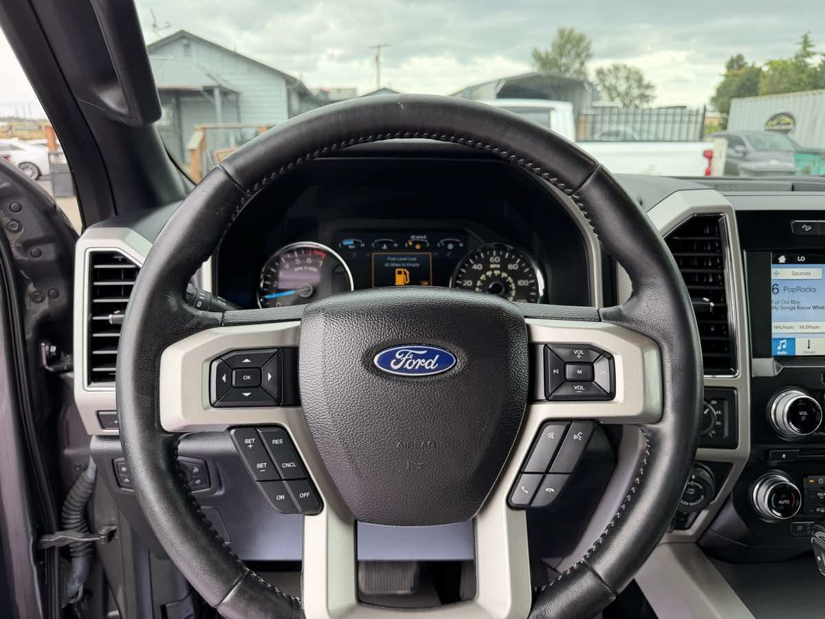 Used 2017 Ford F150 Lariat w/ Equipment Group 501A Mid AWD/4WD image 14