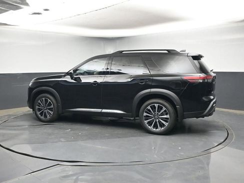 New 2026 Nissan Pathfinder Platinum AWD/4WD image 3