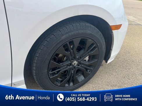 Used 2025 Honda Odyssey Sport-L image 12