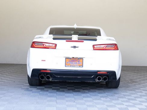 Used 2018 Chevrolet Camaro SS RWD image 12