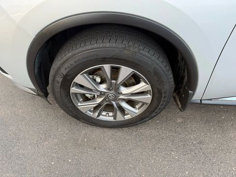 Used 2018 Nissan Murano S image 13