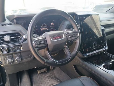 Used 2025 GMC Yukon AT4 w/ AT4 Premium Package AWD/4WD image 21