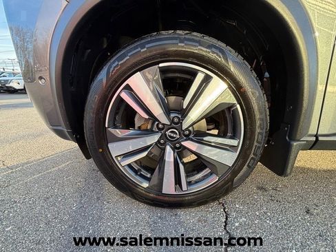 Certified 2023 Nissan Rogue SL w/ SL Premium Package AWD/4WD image 23