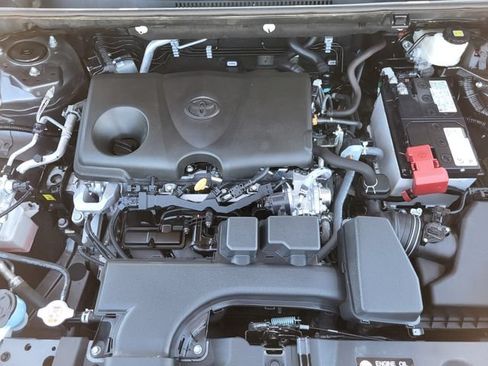 Used 2025 Toyota RAV4 XLE FWD image 11